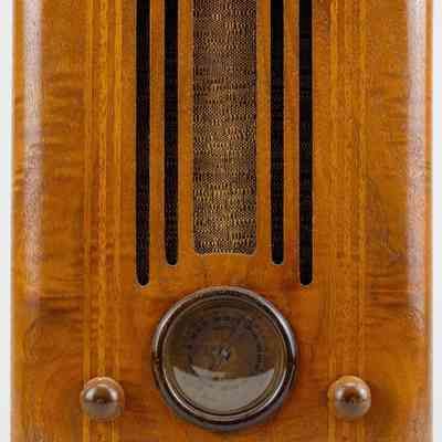 Emerson Standard Broadcast/SW Radio Receiver