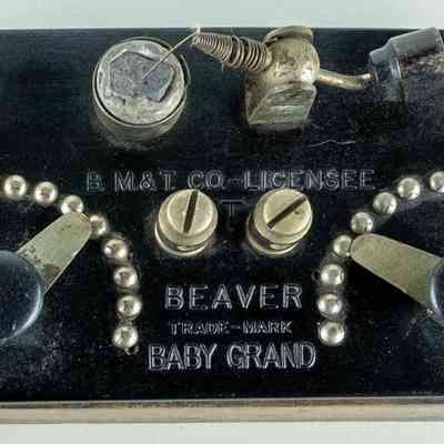 Beaver Baby Grand Crystal Set