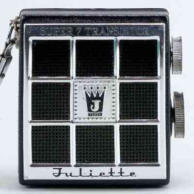 Juliette Super 7 Transistor Radio