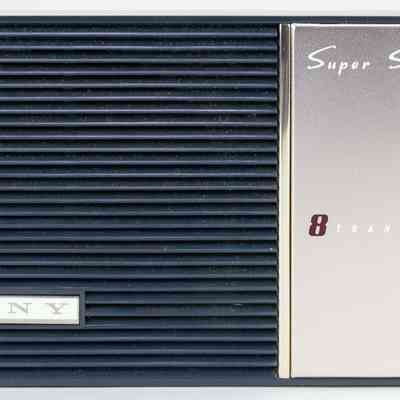 Sony TR84 Transistor Radio