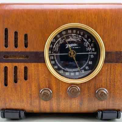 Zenith AM/SW Radio Receiver