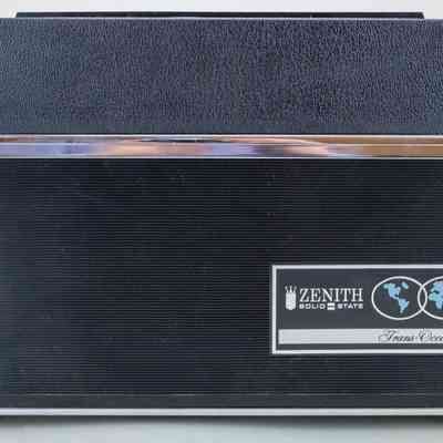 Zenith R7000 11 Band Trans-Oceanic Receiver