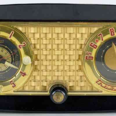 Truetone Broadcast Band/Clock Radio