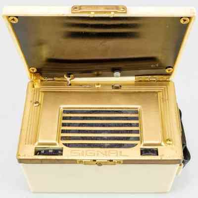 Signal AM Radio Receiver