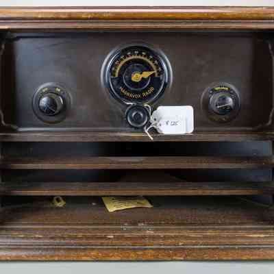 Magnavox Radio