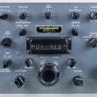 Motorola R-390A Radio Receiver