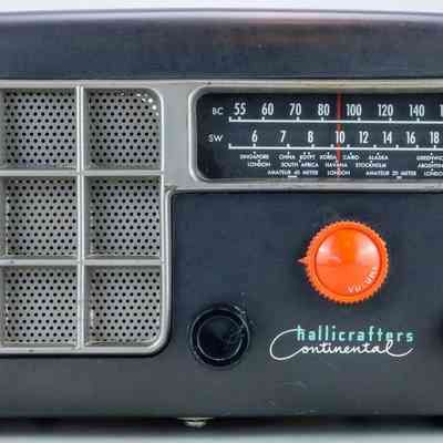 Hallicrafters Continental Standard Broadcast/SW Radio
