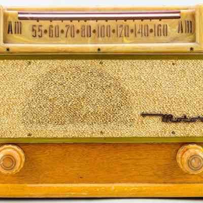 Motorola AM/FM Radio Receiver