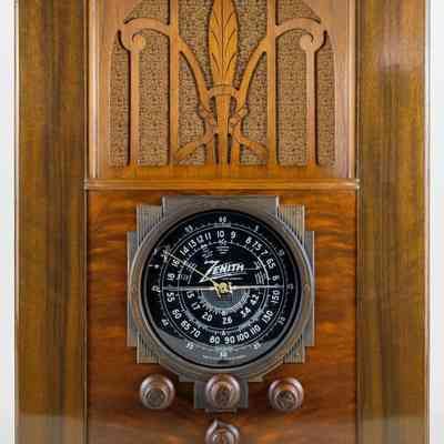 Zenith SB/SW Radio Receiver