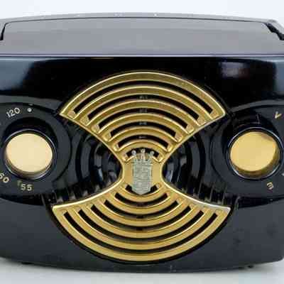 Zenith AM Radio Receiver