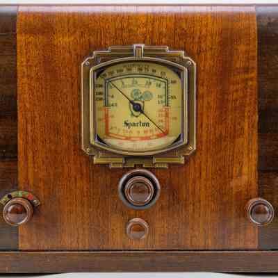 Sparton Standard Broadcast/SW Radio