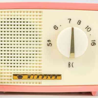 Windsor AM Radio Receiver