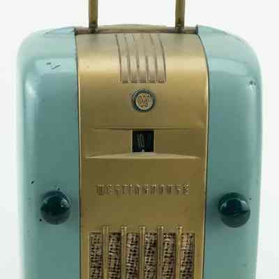 Front with Handle Raised