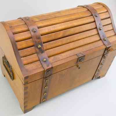 Oblique View with Chest Closed