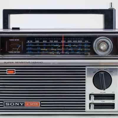 Sony Super Sensitive/4 Band Portable