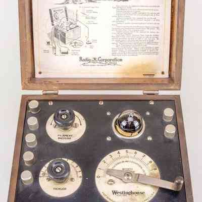Westinghouse Aeriola Sr. Receiver (Silver dial)