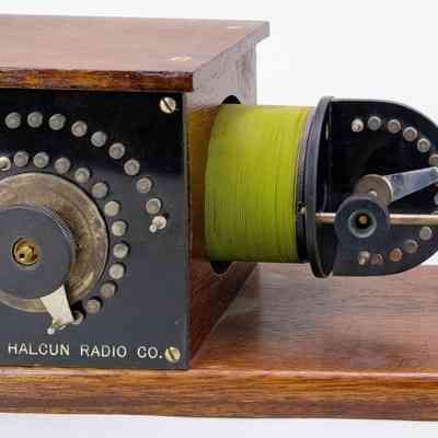 Halcun Radio Corp. Loose Coupler