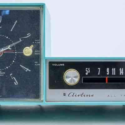 Airline AM/Clock Radio