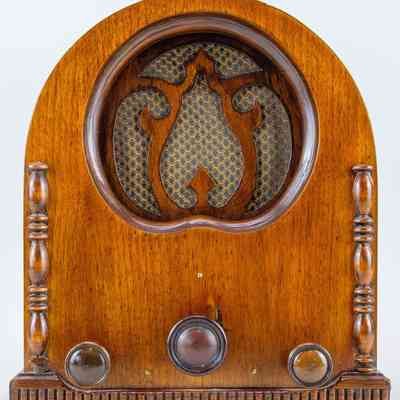 Standard Broadcast Radio Receiver