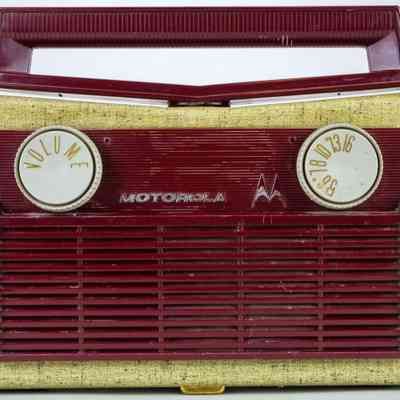 Motorola AM Portable Radio