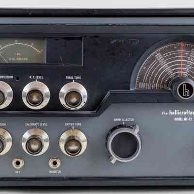 Hallicrafters HT-32 Transmitter