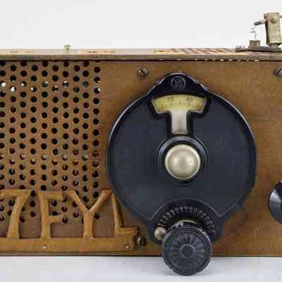 OW Miller Radio Receiver
