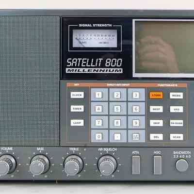 Satellit 800 Short Wave Radio with AM/FM