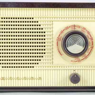 Philips Standard Broadcast Radio