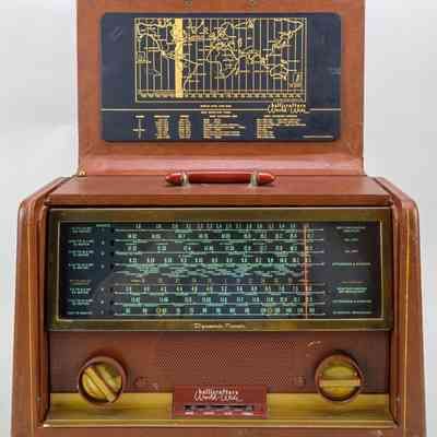 Hallicrafters TW-2000 World-Wide Shortwave Radio