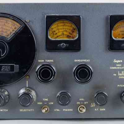 Hallicrafters SX25 Super Defiant Receiver