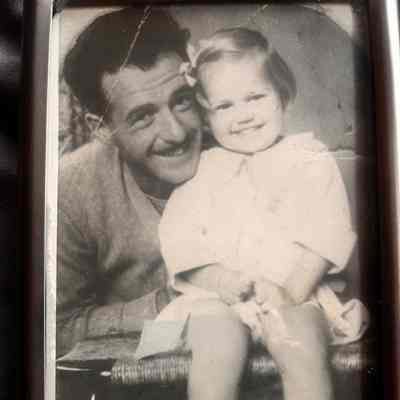 Photo of Frank Kelly with Mary Madden as a toddler