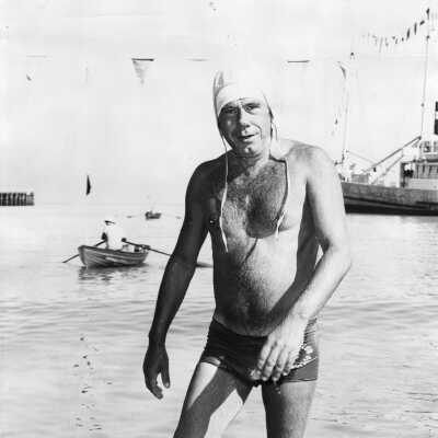 Lou the Swimmer