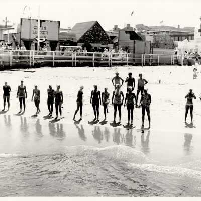 Lineup for the Ladies Race