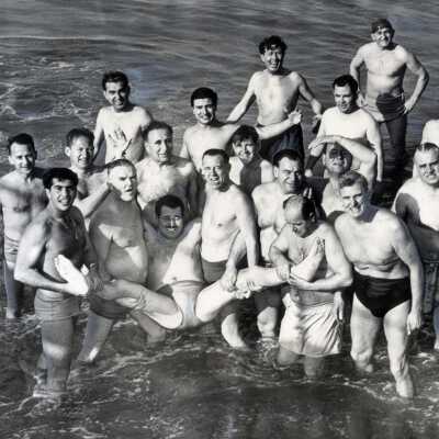 Hike & Dip 1952