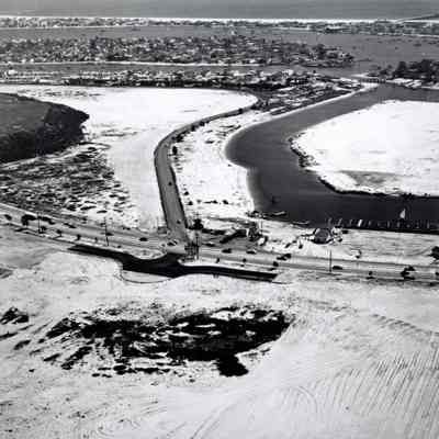 Pacific Coast Hwy, looking toward B.I. and Newport Peninsula, 1947