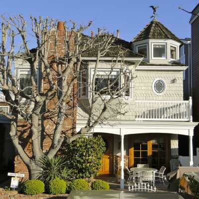 112 Garnet Avenue