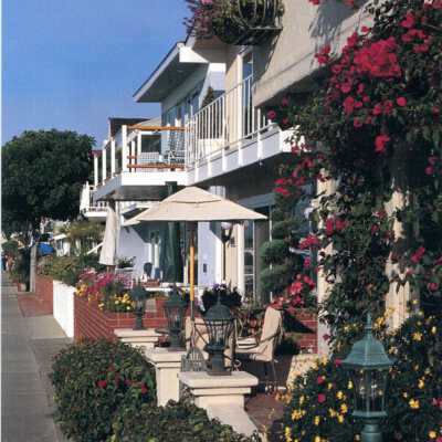 Balboa Island Harbor Homes