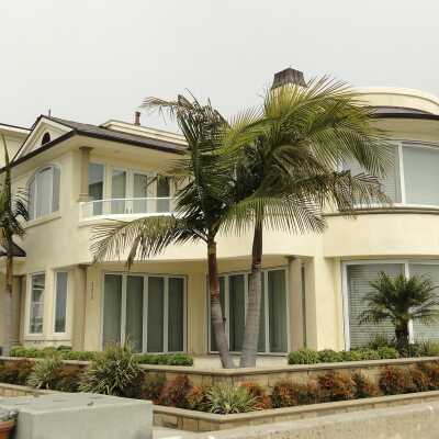 600 South Bay Front