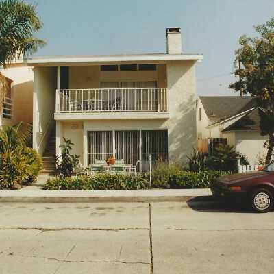 302 Collins Avenue