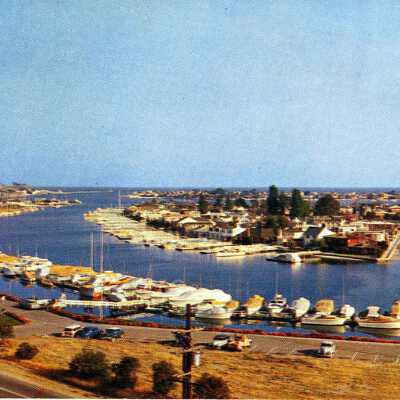 Entrance to Balboa Bay