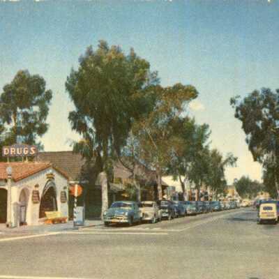 321- Business District, Balboa Island, California