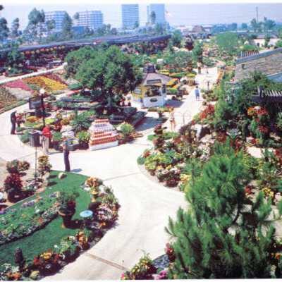 Roger's Gardens