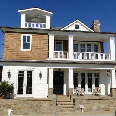 330 Apolena Avenue