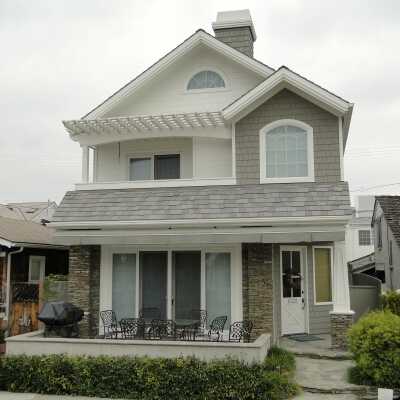 312 Apolena Avenue