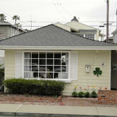 122 Apolena Avenue