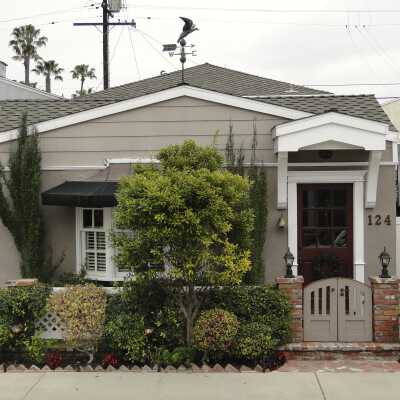 124 Apolena Avenue