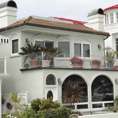 219 East Bay Front