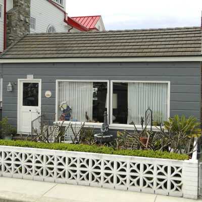 223 East Bay Front
