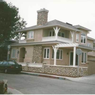 233 Agate Avenue