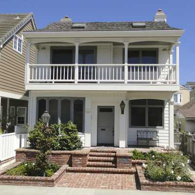 224 Agate Avenue